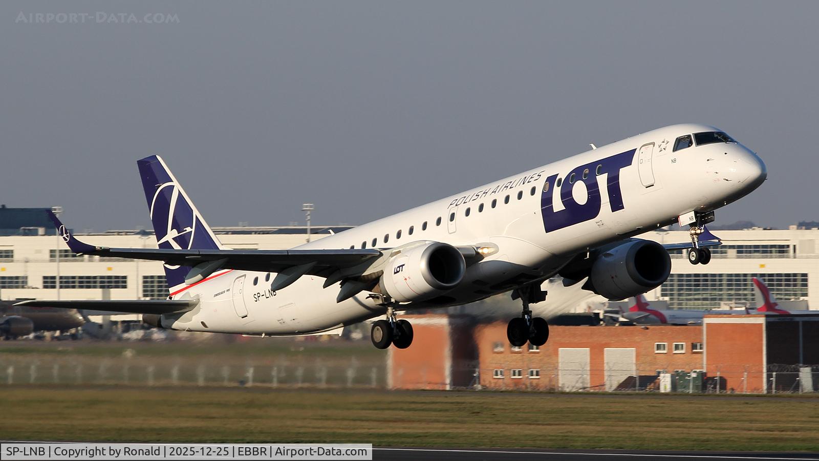 SP-LNB, 2011 Embraer 195LR (ERJ-190-200LR) C/N 19000444, at ebbr