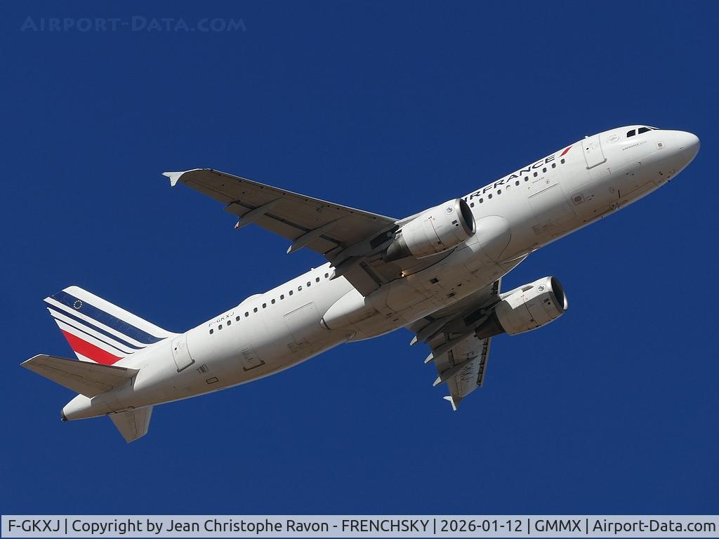 F-GKXJ, 2002 Airbus A320-214 C/N 1900, AF1077 to Paris CDG