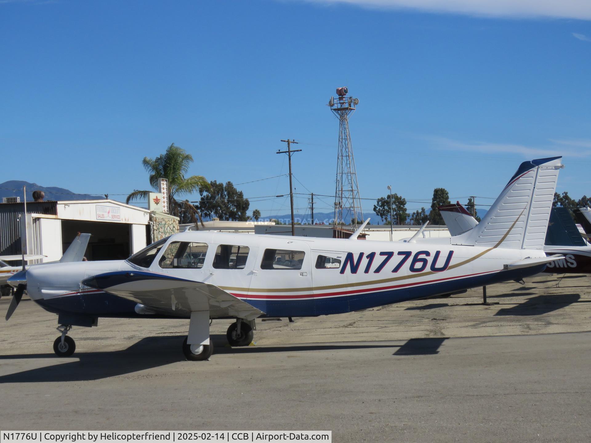 N1776U, 1975 Piper PA-32R-300 Cherokee Lance C/N 32R-7680024, Parked