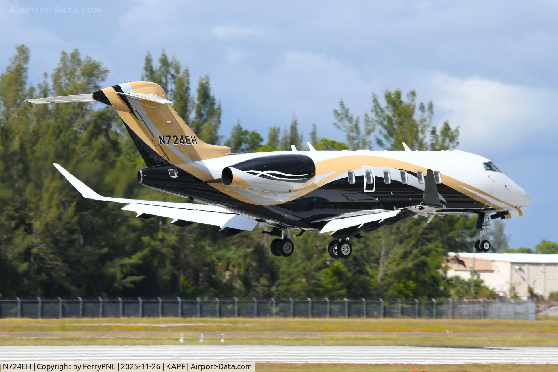 N724EH, 2023 Bombardier Challenger 3500 (BD-100-1A10) C/N 20939, Holm Leasing CL3500 landing