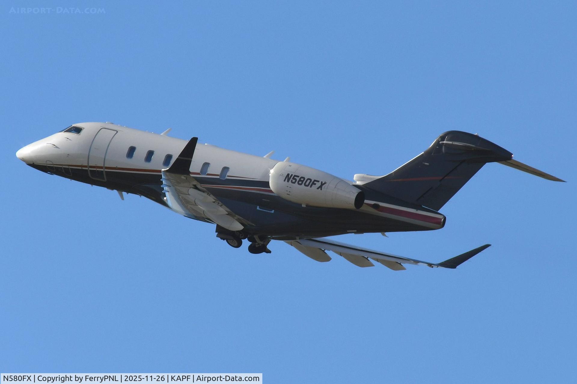 N580FX, Bombardier BD-100-1A10 C/N 20652, Flexjet CL300 taking-off
