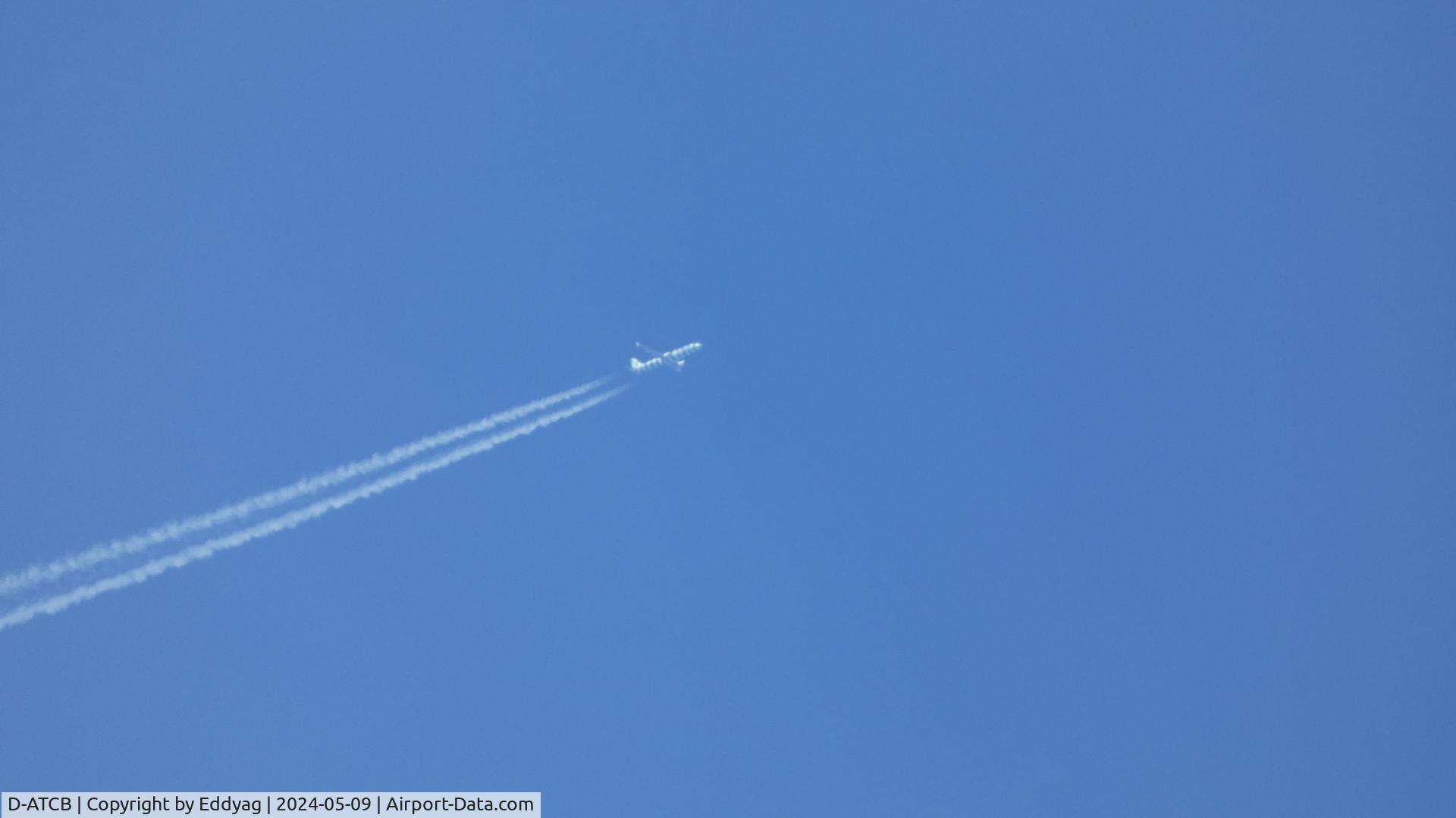 D-ATCB, 2015 Airbus A321-211 C/N 6432, Condor Flugdienst