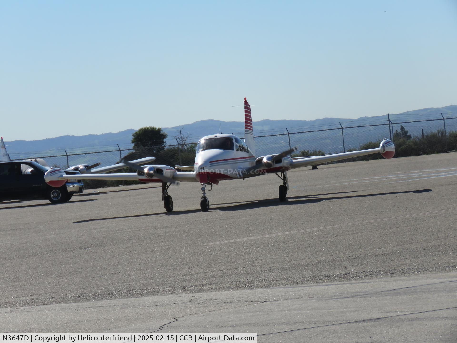 N3647D, 1956 Cessna 310 C/N 35347, Taxiing