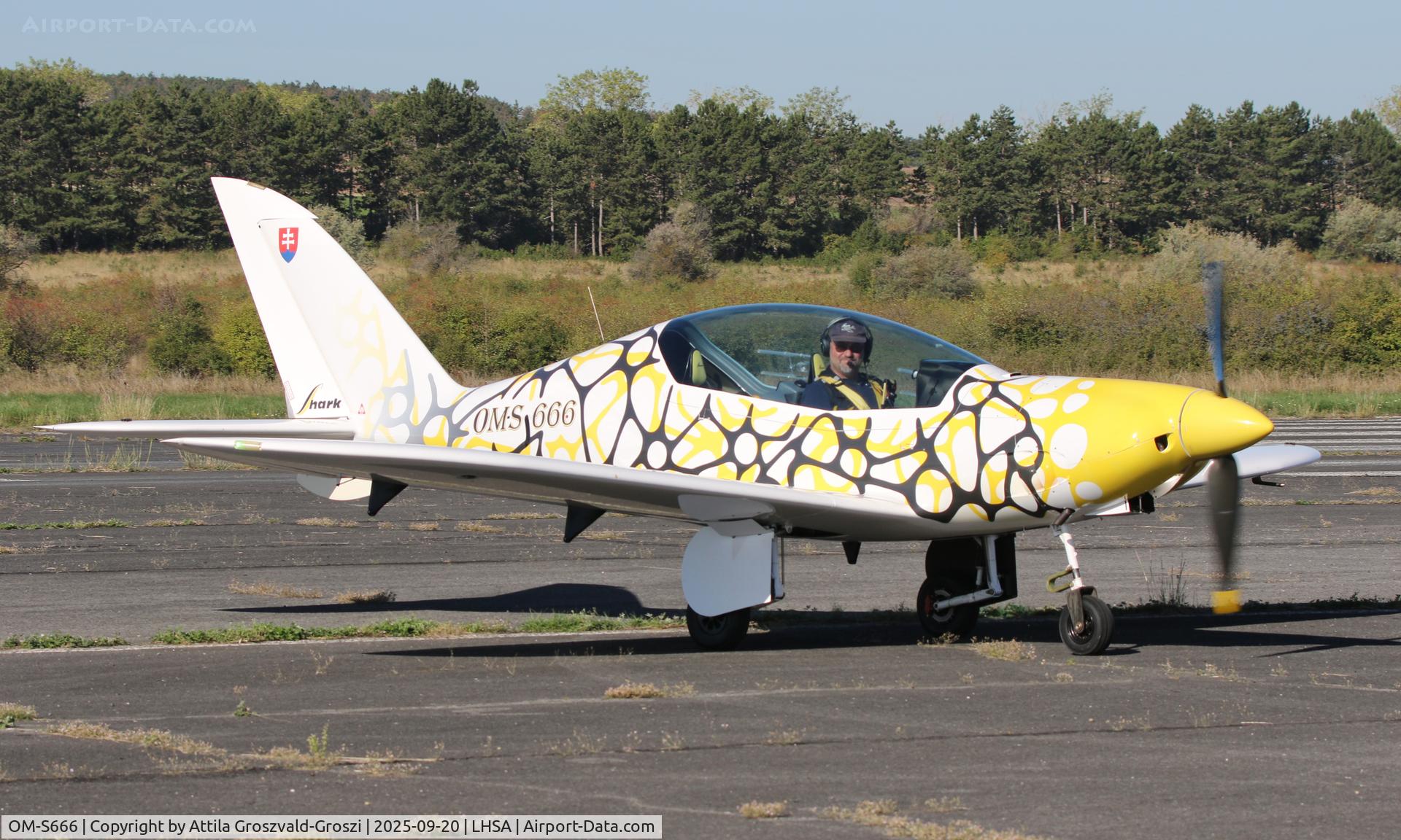 OM-S666, Shark Aero Shark C/N 090, LHSA - Szentkirályszabadja Airport, Hungary