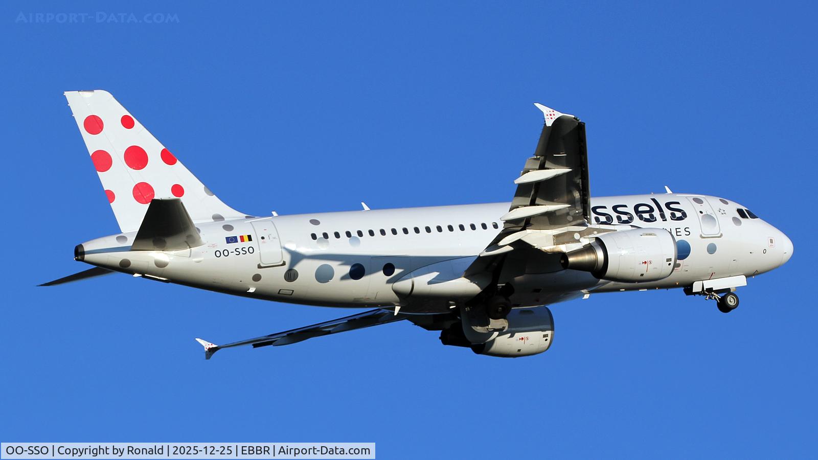 OO-SSO, 2004 Airbus A319-111 C/N 2287, at ebbr