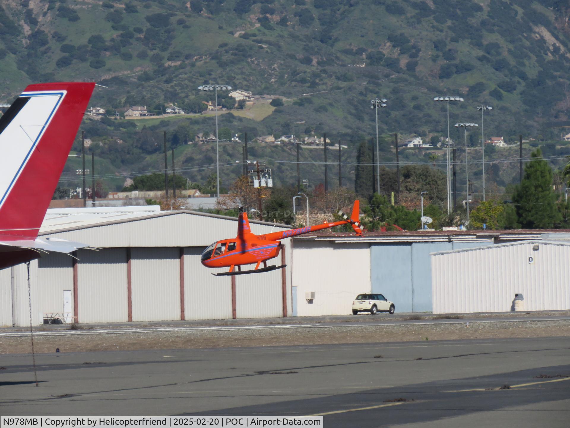 N978MB, 2015 Robinson R66 C/N 0632, Lifting off 26R