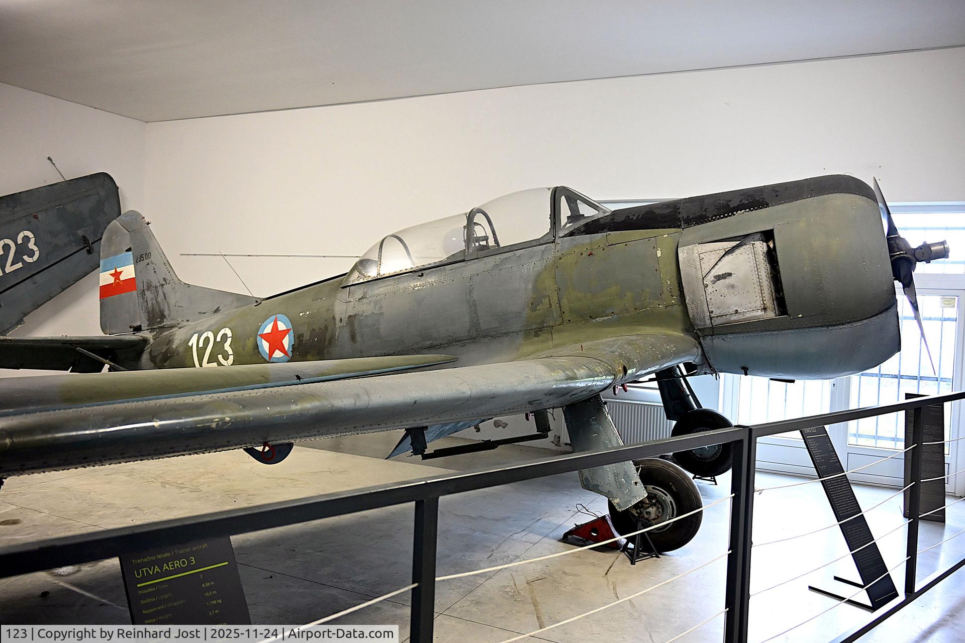 123, Soko 522 C/N 23500, As 123 / 23500 of the Yugoslavian Air Force at the Military Museum at Pivka, Slovenia