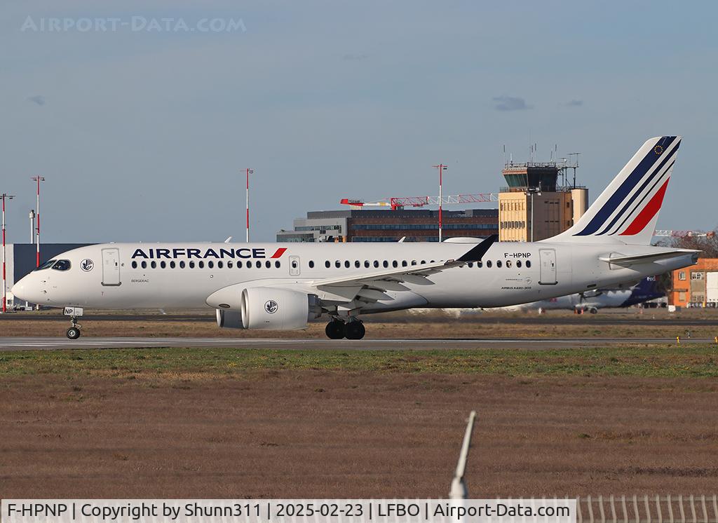 F-HPNP, 2024 Airbus A220-300 C/N 55327, Lining up rwy 32R fordeparture...