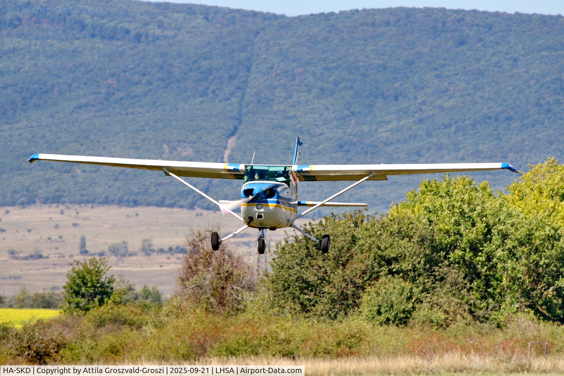 HA-SKD, 1978 Cessna 172N C/N 17270586, LHSA - Szentkirályszabadja Airport, Hungary