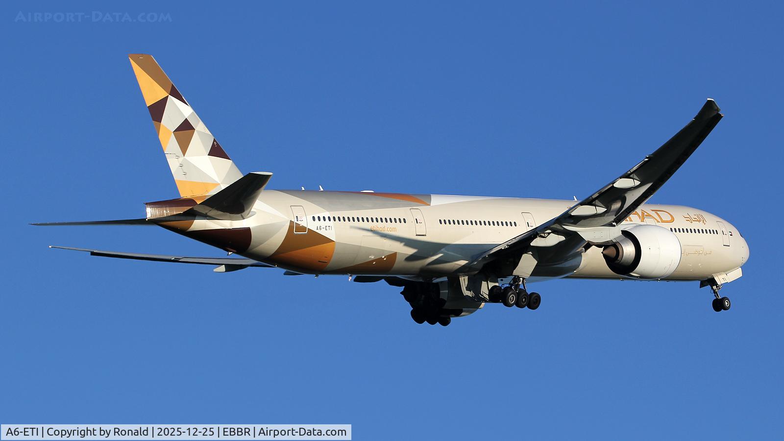 A6-ETI, 2011 Boeing 777-3FX/ER C/N 39684, at ebbr