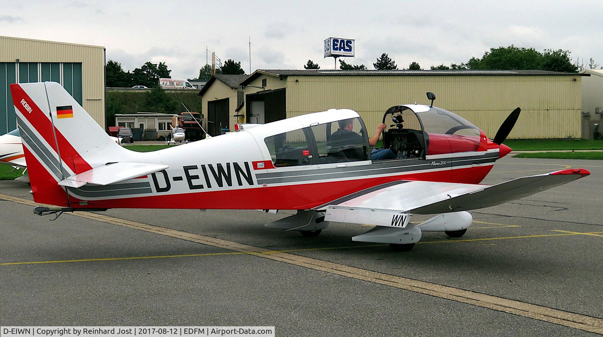 D-EIWN, 1994 Robin DR-400-200R Remo 200 C/N 2268, With glider tug gear at Mannheim, Germany