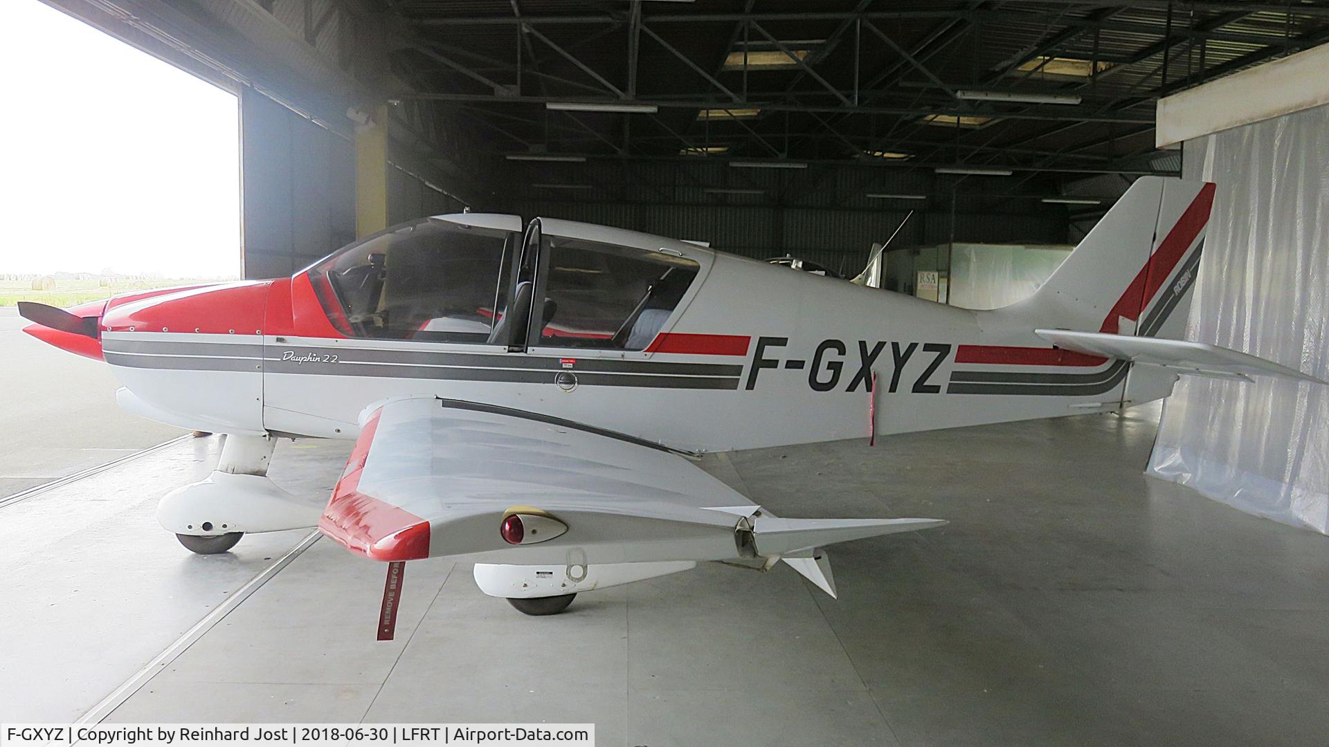 F-GXYZ, Robin DR-400-120 Petit Prince C/N 2545, At Saint Brieuc, France