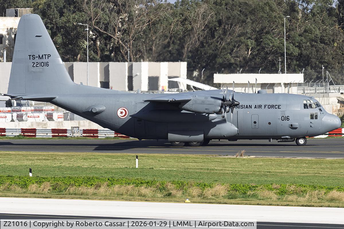 Z21016, 1991 Lockheed C-130H Hercules C/N 382-5291, Park 9