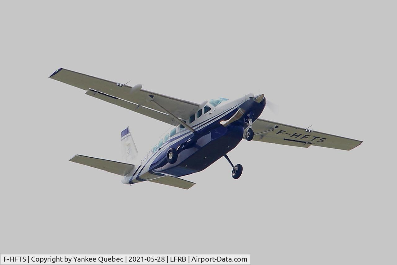 F-HFTS, 2016 Cessna 208B Grand Caravan C/N 208B5265, Cessna 208B Grand Caravan, Take off rwy 07R, Brest-Bretagne airport (LFRB-BES)