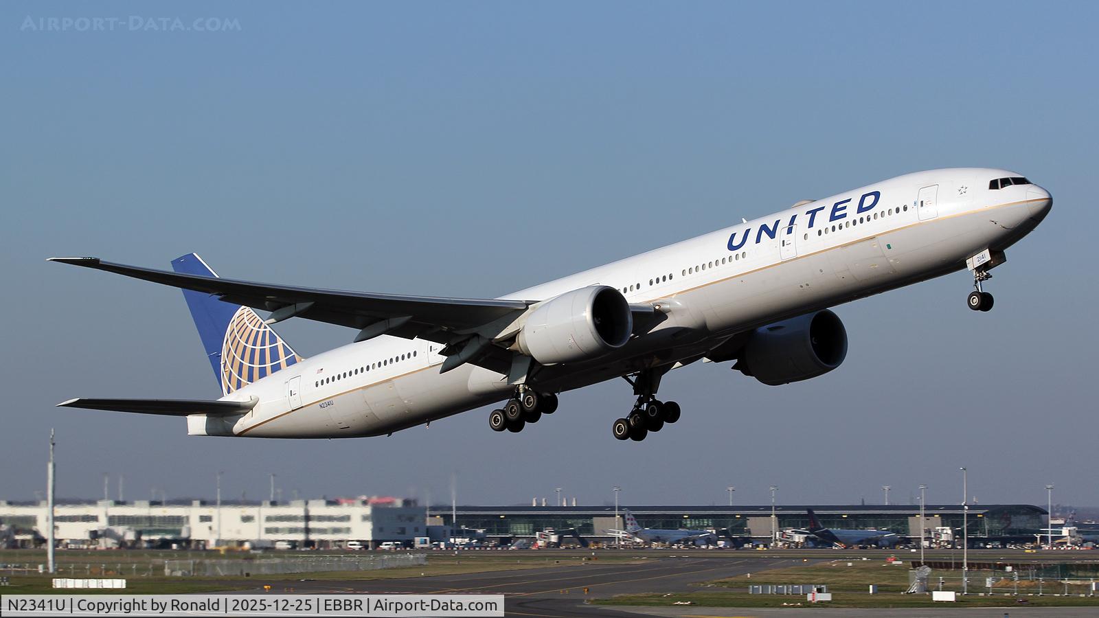 N2341U, 2017 Boeing 777-300/ER C/N 63721 / 1493, at ebbr