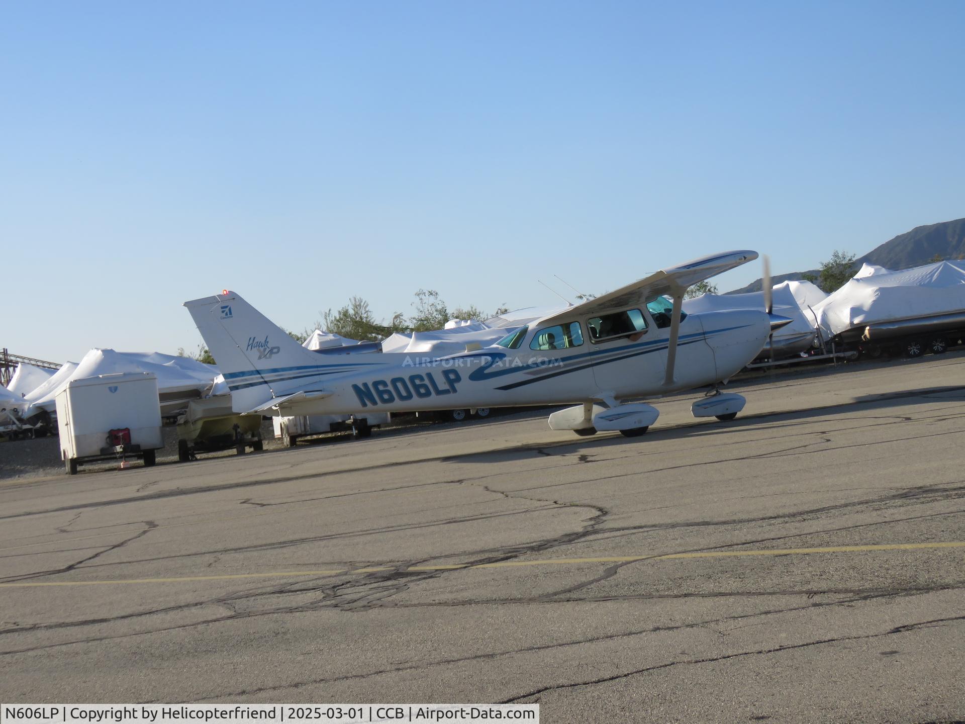 N606LP, 1976 Cessna R172K Hawk XP C/N R1722020, Taxiing