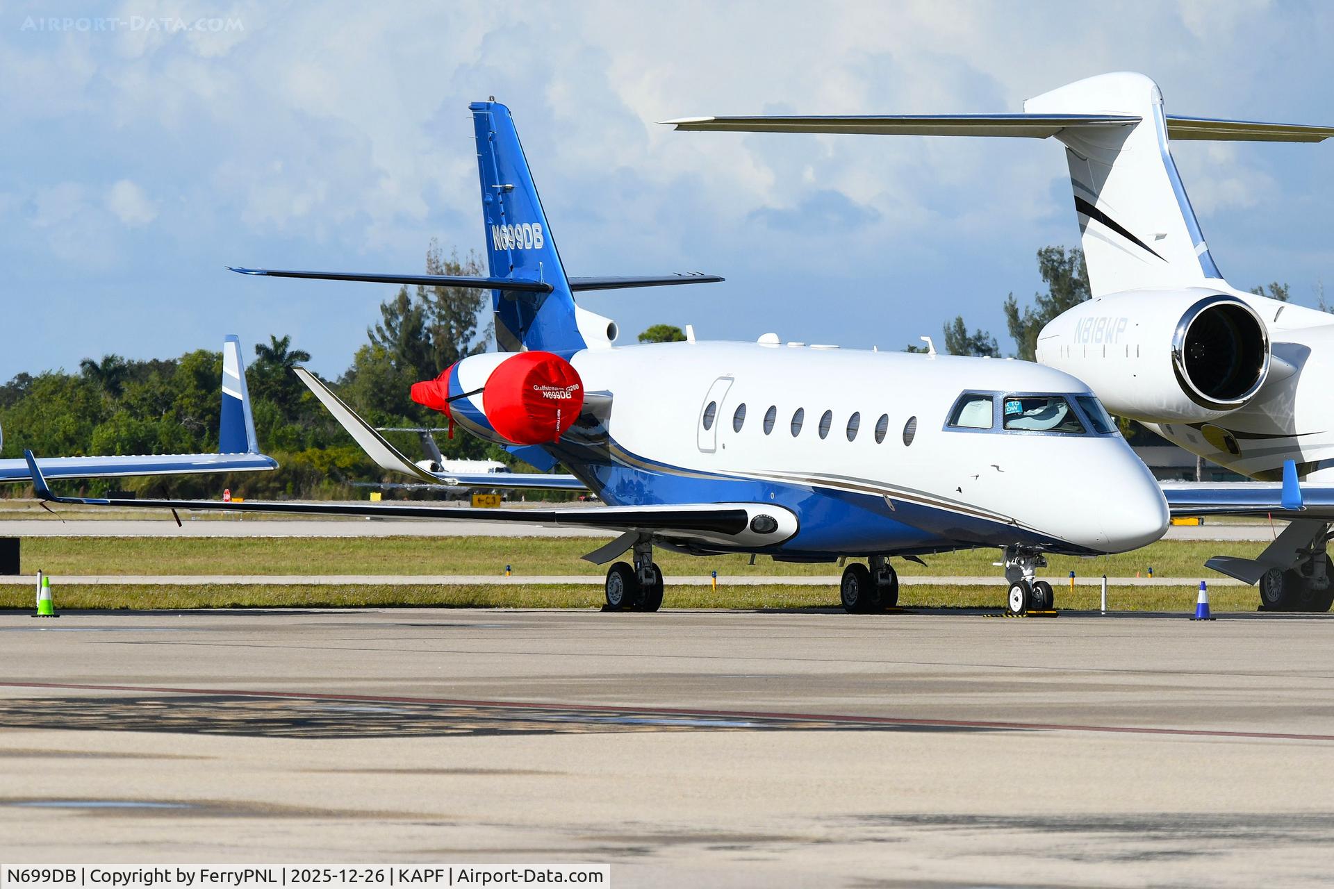 N699DB, 2001 Gulstream G200 C/N 056, 699DB LLC G200