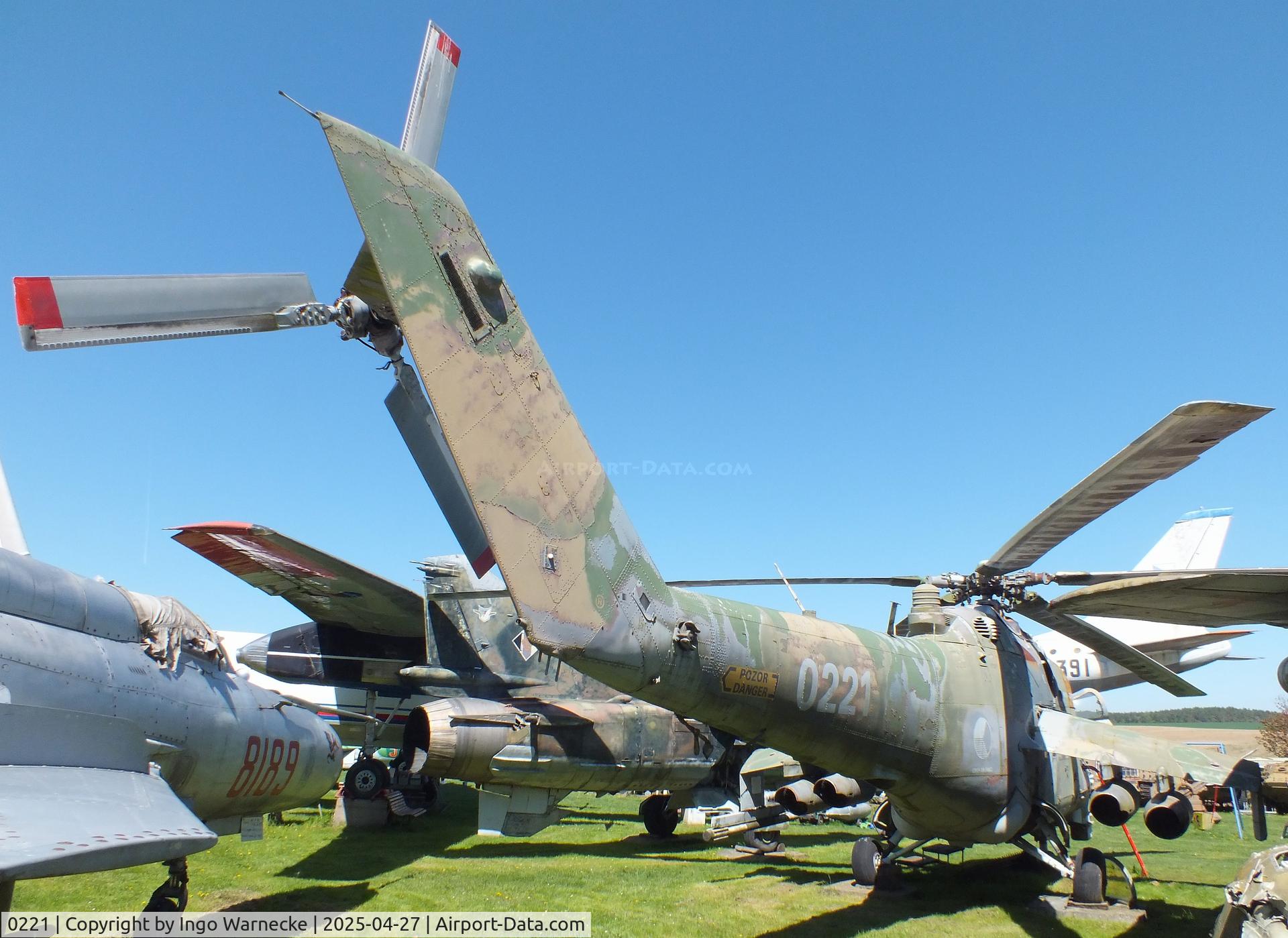 0221, 1982 Mil Mi-24D Hind C/N M340221, Mil Mi-24D Hind D at the Air Park Zruč-Senec