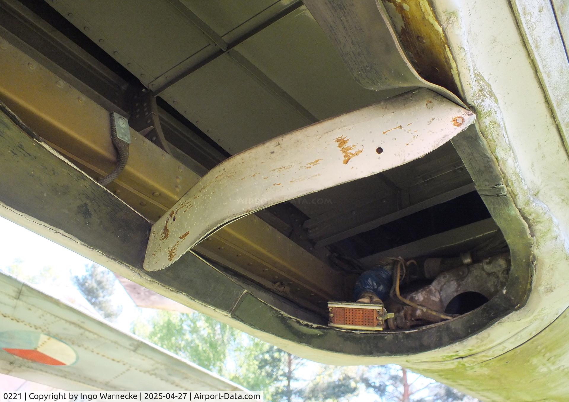 0221, 1982 Mil Mi-24D Hind C/N M340221, Mil Mi-24D Hind D at the Air Park Zruč-Senec