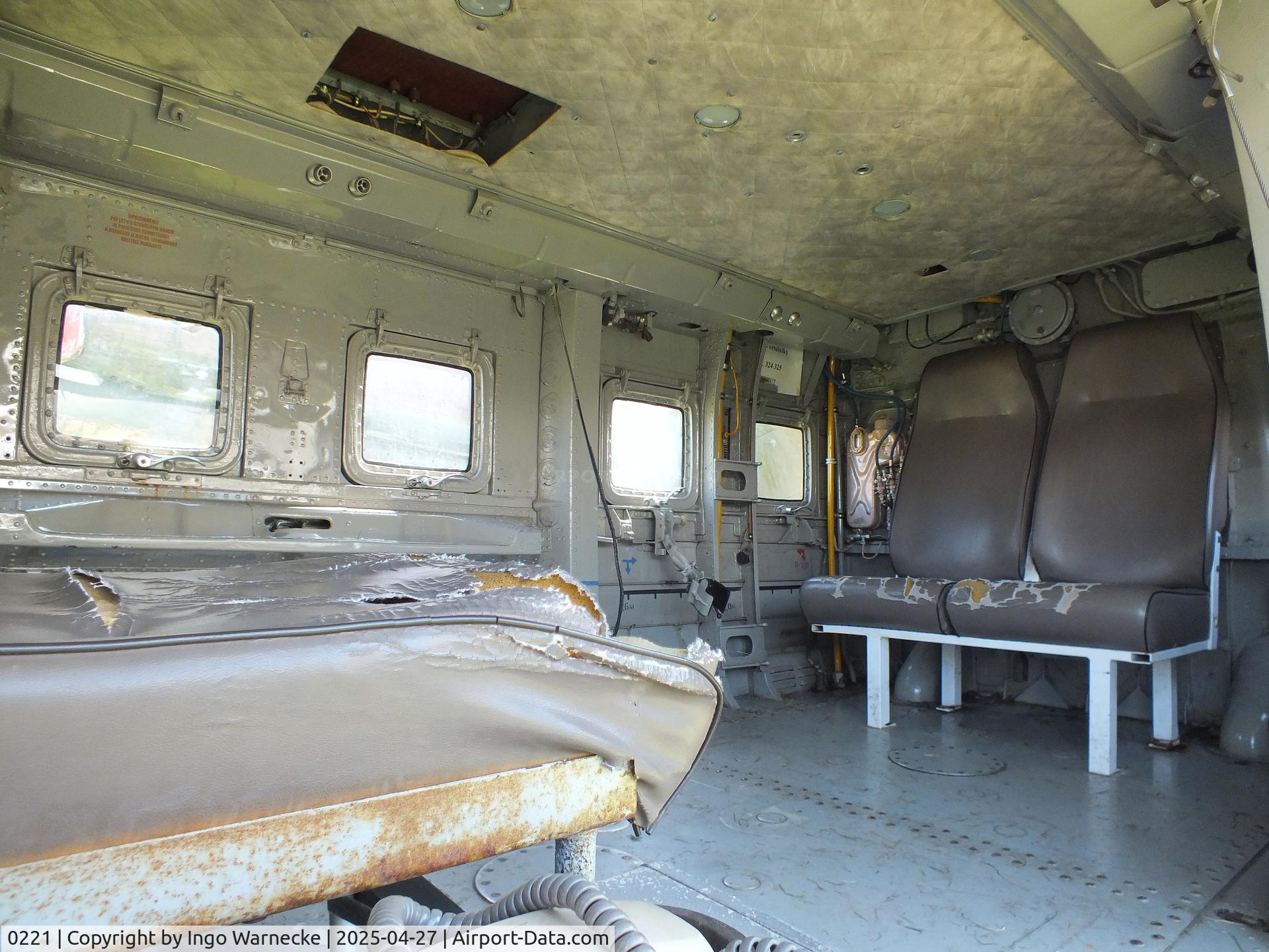 0221, 1982 Mil Mi-24D Hind C/N M340221, Mil Mi-24D Hind D at the Air Park Zruč-Senec