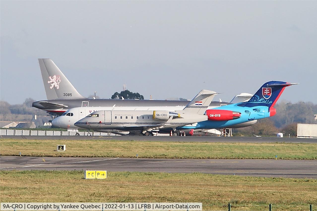 9A-CRO, 1996 Canadair Challenger 604 (CL-600-2B16) C/N 5322, Canadair Challenger 604, Parked, Brest-Bretagne airport (LFRB-BES)