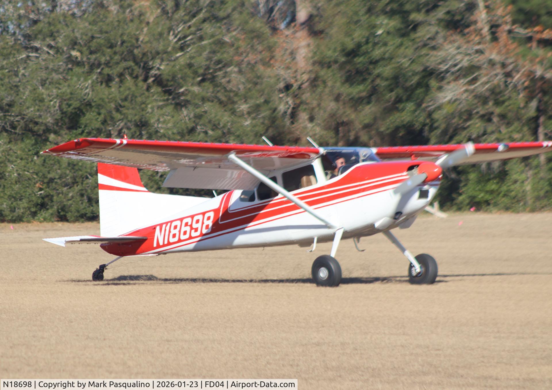 N18698, 1969 Cessna 180H Skywagon C/N 18052076, Cessna 180H