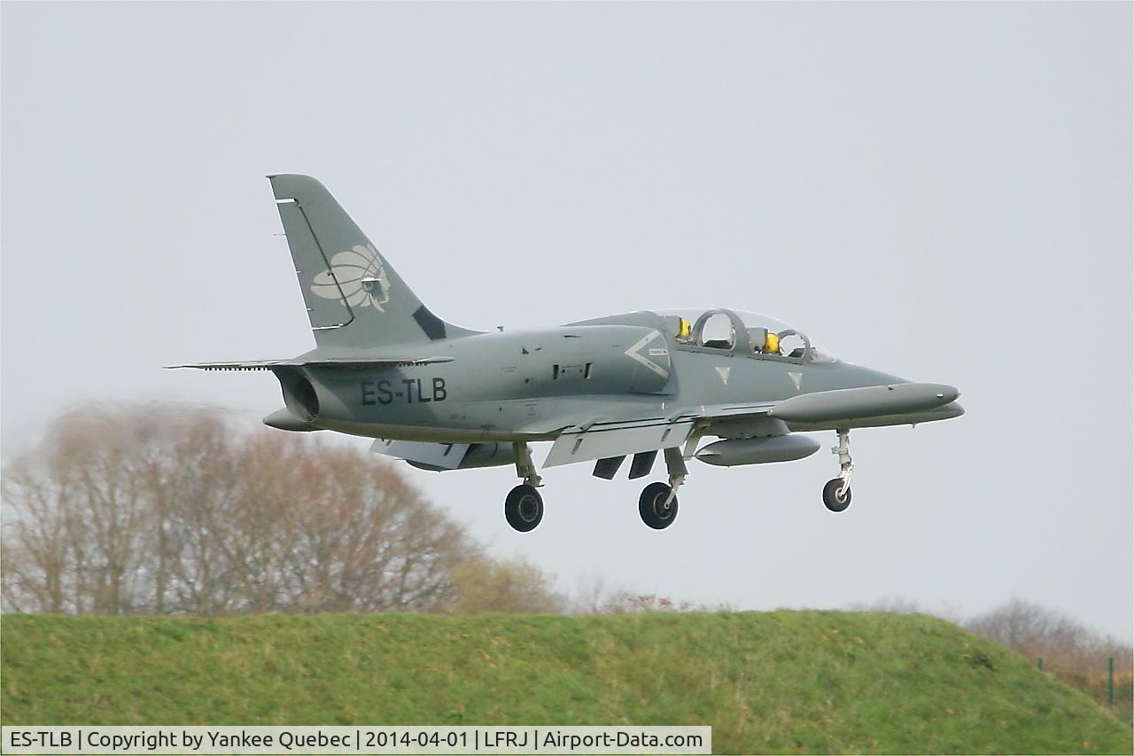 ES-TLB, Aero L-39C Albatros Albatros C/N 031824, Aero L-39C Albatros, Short approach rwy 08, Landivisiau Naval Air Base (LFRJ)