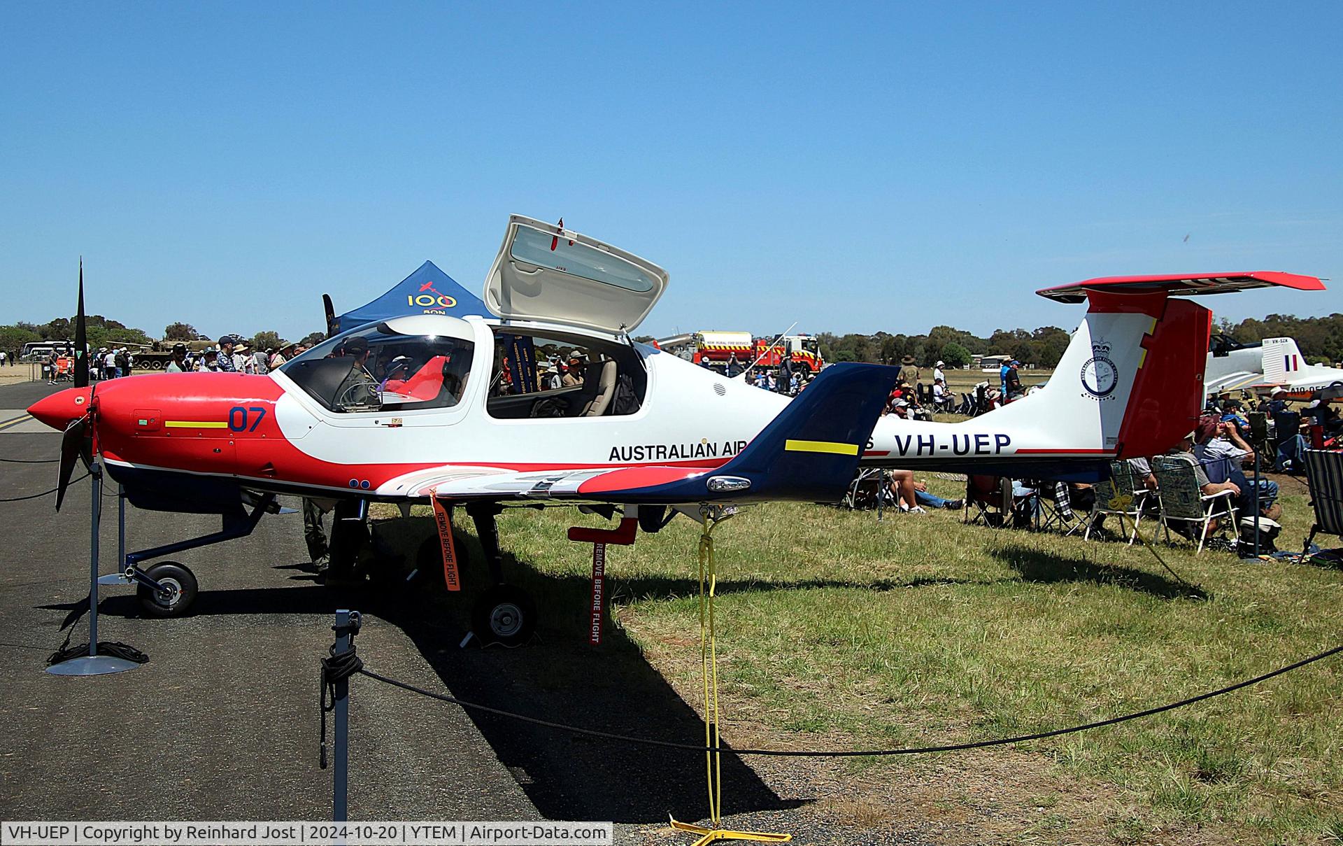 VH-UEP, 2019 Diamond DA 40 NG C/N 40.NC048, New-generation Diamond Star of the RAAF Cadets showing its potential at Warbirds Downunder, Temora, NSW