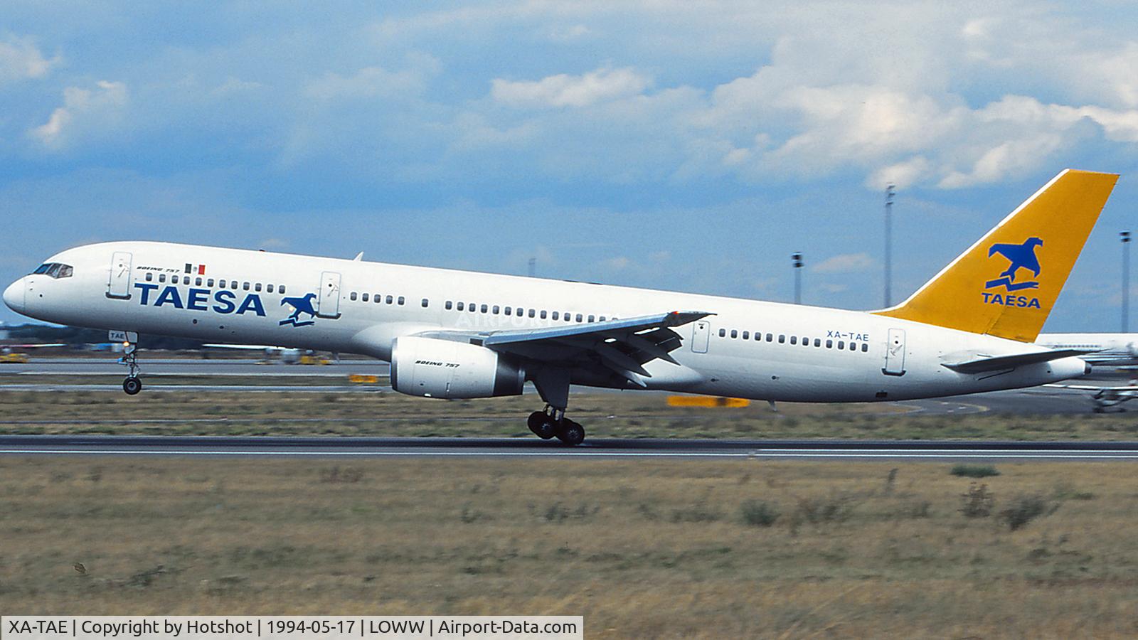 XA-TAE, 1991 Boeing 757-2Y0 C/N 25268, Touchdown runway 29