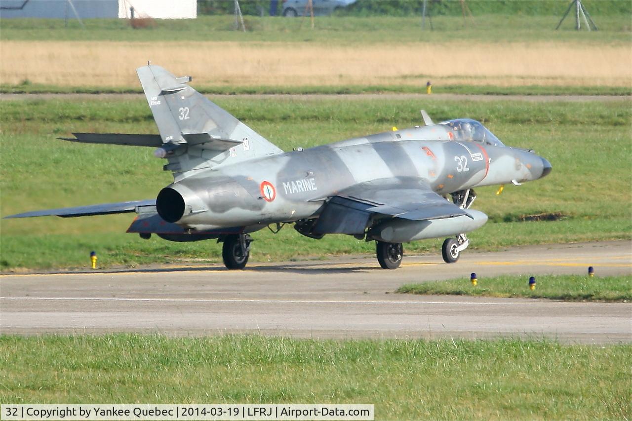 32, Dassault Super Etendard C/N 32, Dassault Super Etendard MER, Landivisiau Naval Air Base (LFRJ-LDV)