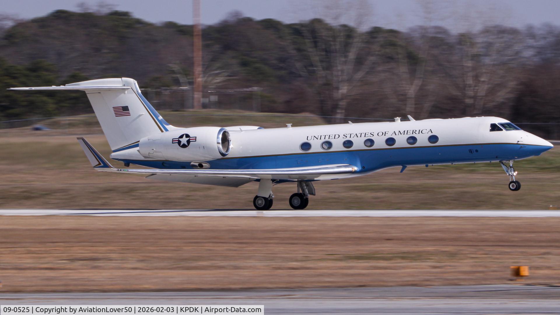 N470MD, 2000 Learjet Inc 60 C/N 187, C-37B