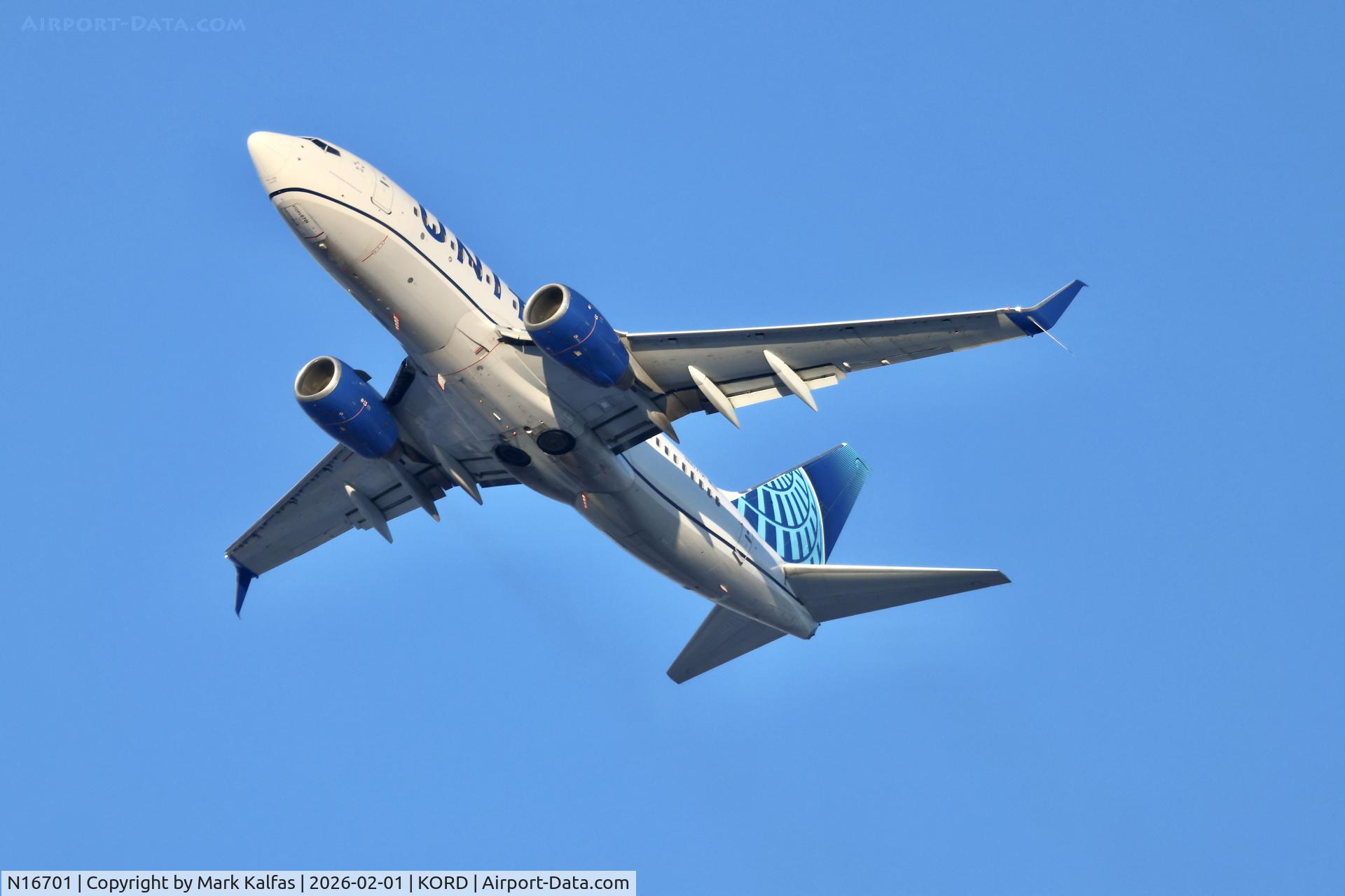 N16701, 1998 Boeing 737-724 C/N 28762, B737 United Airlines Boeing 737-724 N16701 UA2207 ORD-OMA