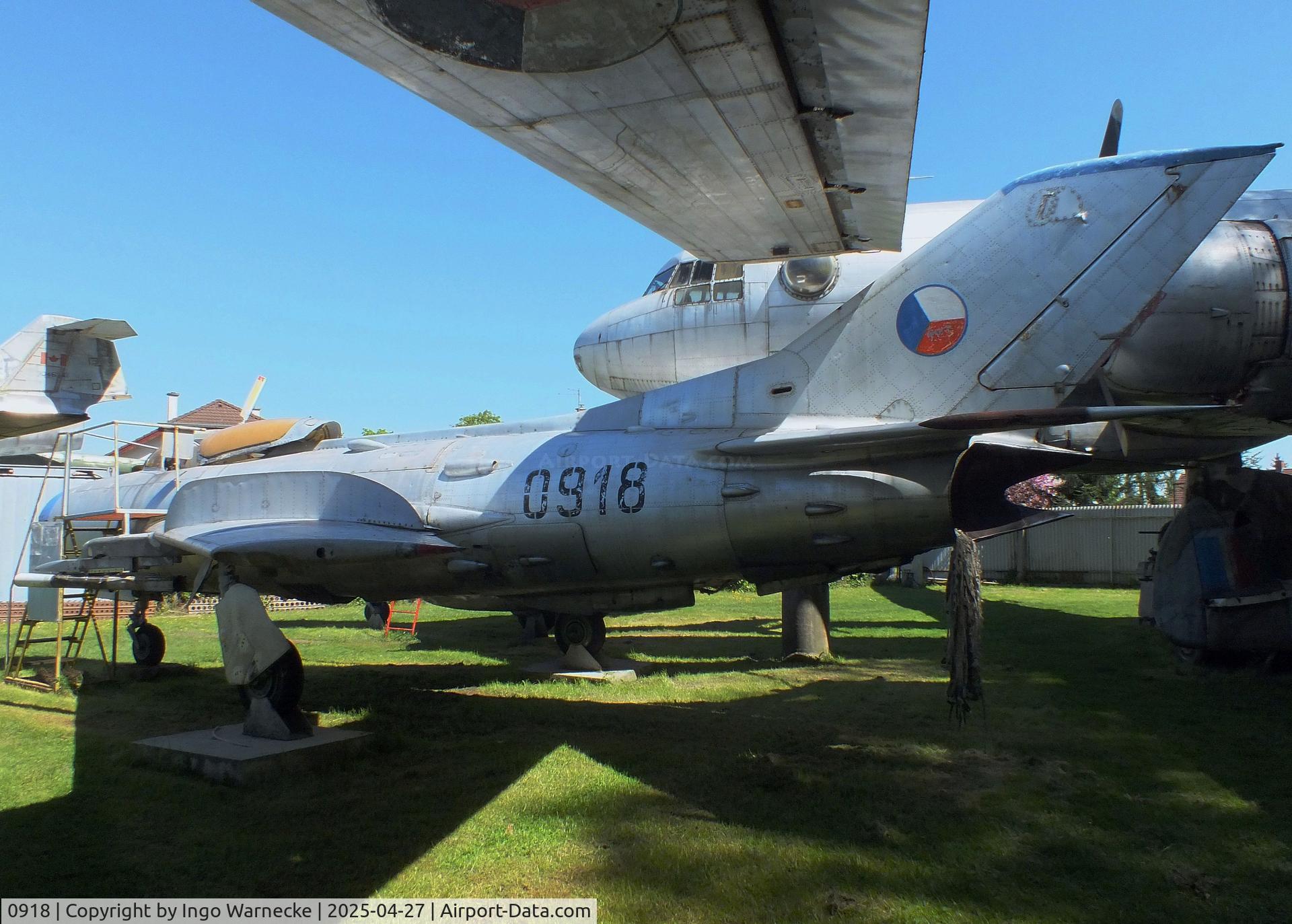 0918, Mikoyan-Gurevich MiG-19PM C/N 650918, Mikoyan i Gurevich MiG-19PM FARMER-D at the Air Park Zruč-Senec