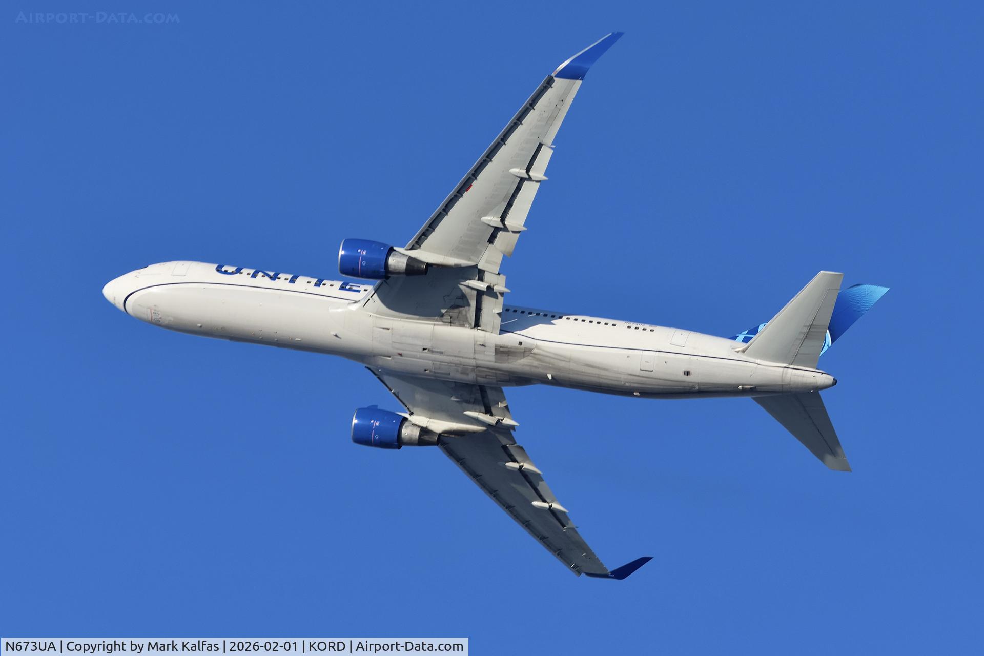 N673UA, 2000 Boeing 767-322 C/N 29241, B763 United Boeing 767-322 N673UA UA929 ORD-LHR.