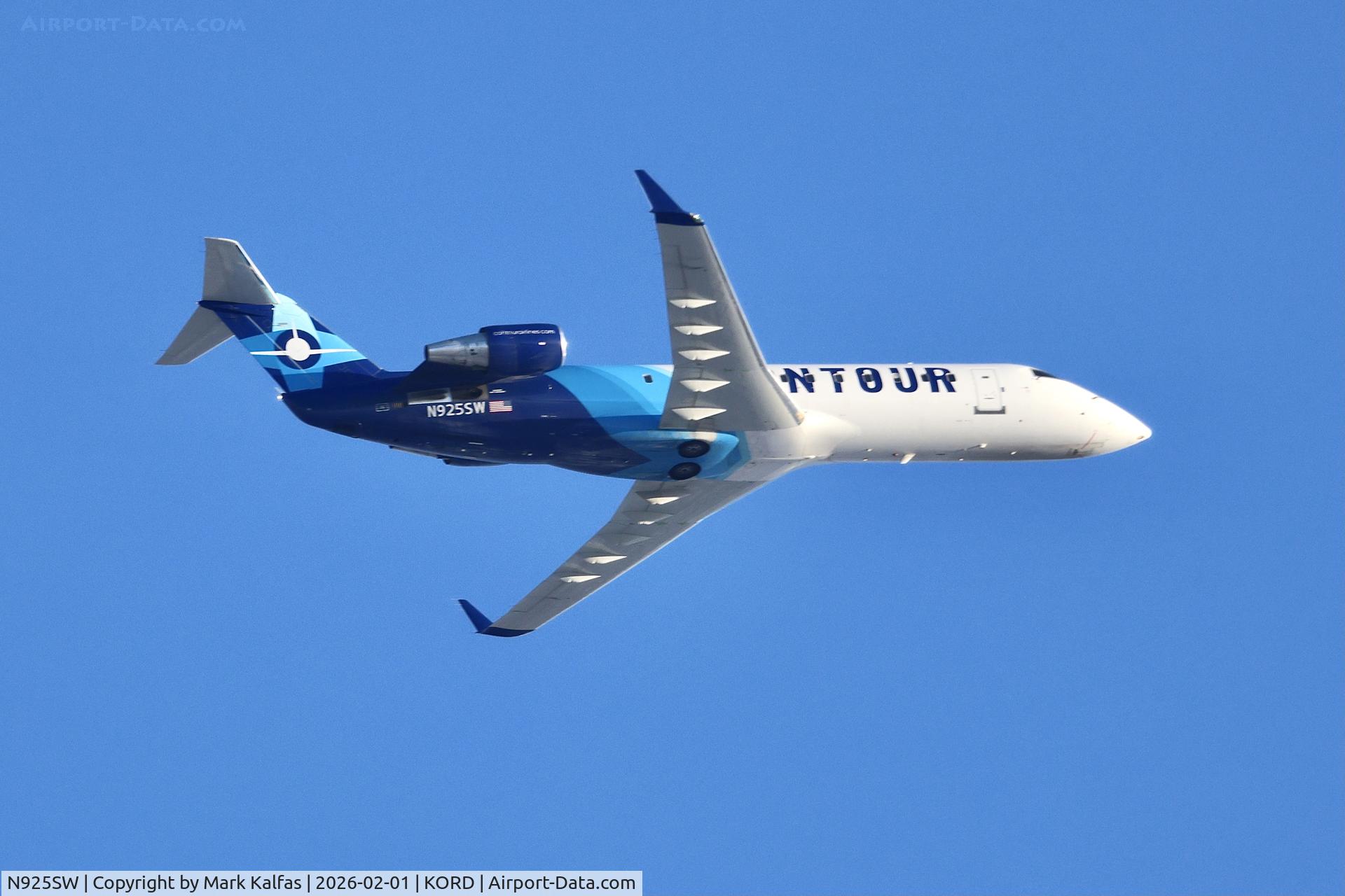 N925SW, 2002 Bombardier CRJ-200LR (CL-600-2B19) C/N 7682, CRJ2 CORPORATE FLIGHT MANAGEMENT / CONTOUR   Bombardier CRJ-200LR  N925SW VTE3046 ORD-UIN