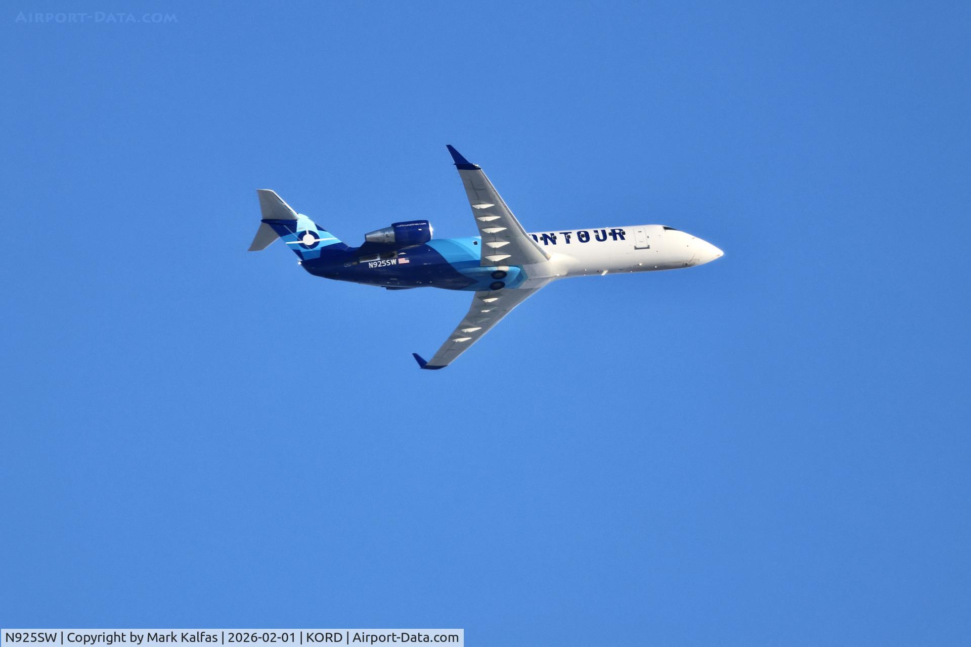 N925SW, 2002 Bombardier CRJ-200LR (CL-600-2B19) C/N 7682, CRJ2 CORPORATE FLIGHT MANAGEMENT / CONTOUR   Bombardier CRJ-200LR  N925SW VTE3046 ORD-UIN