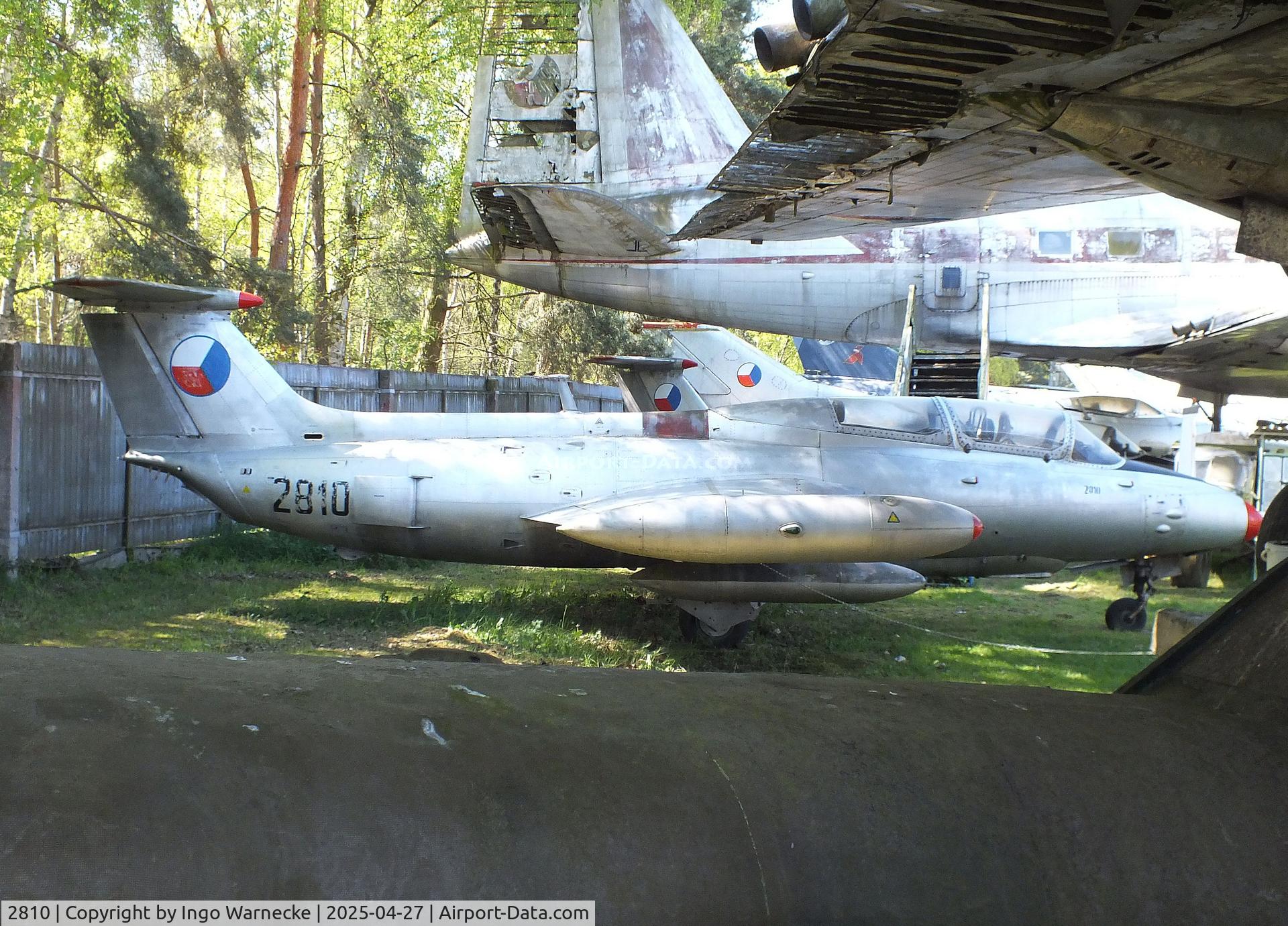2810, 1968 Aero L-29R Delfin C/N 892810, Aero L-29R Delfin MAYA at the Air Park Zruč-Senec