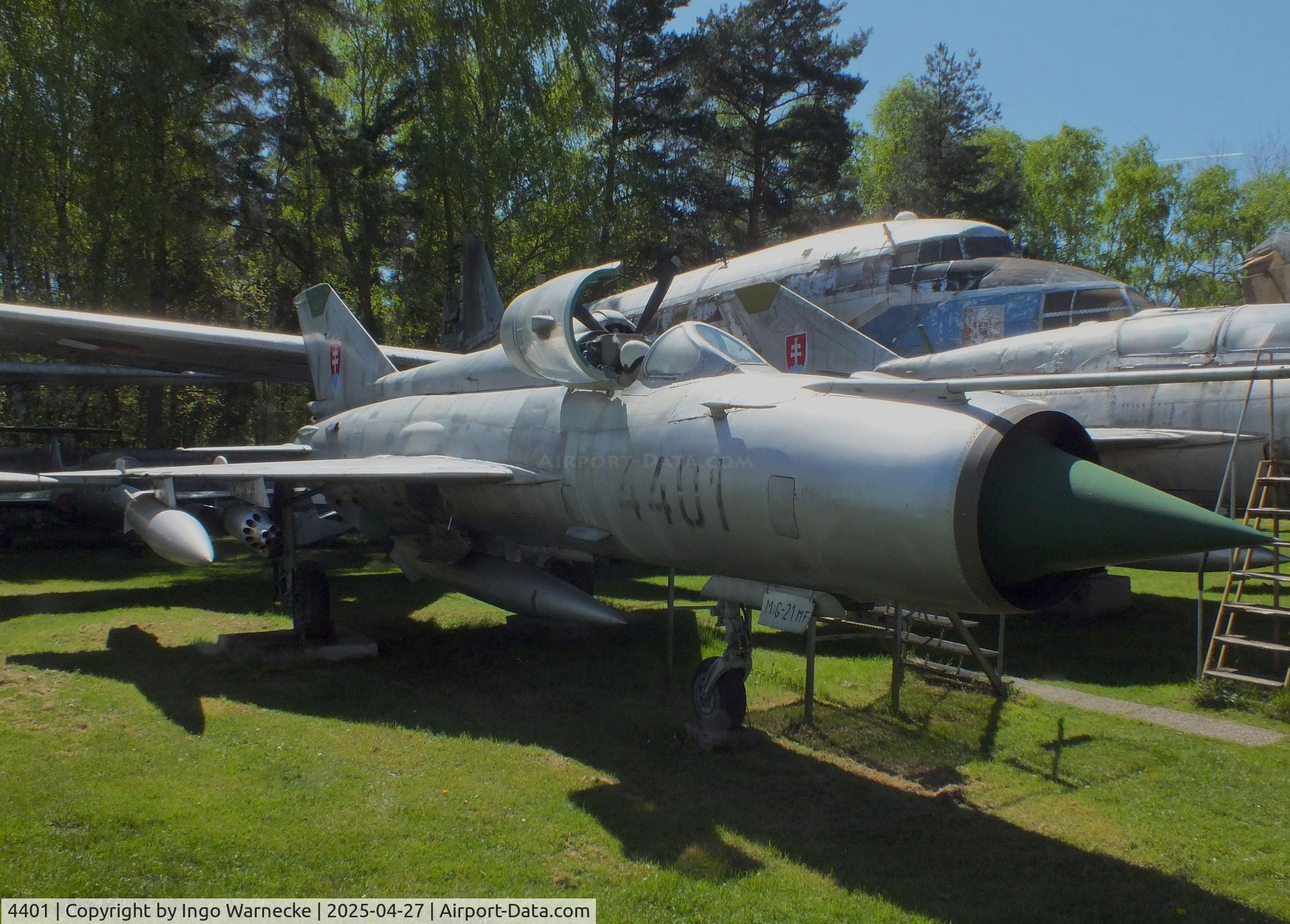 4401, Mikoyan-Gurevich MiG-21MF C/N 964401, Mikoyan i Gurevich MiG-21MF FISHBED-J at the Air Park Zruč-Senec