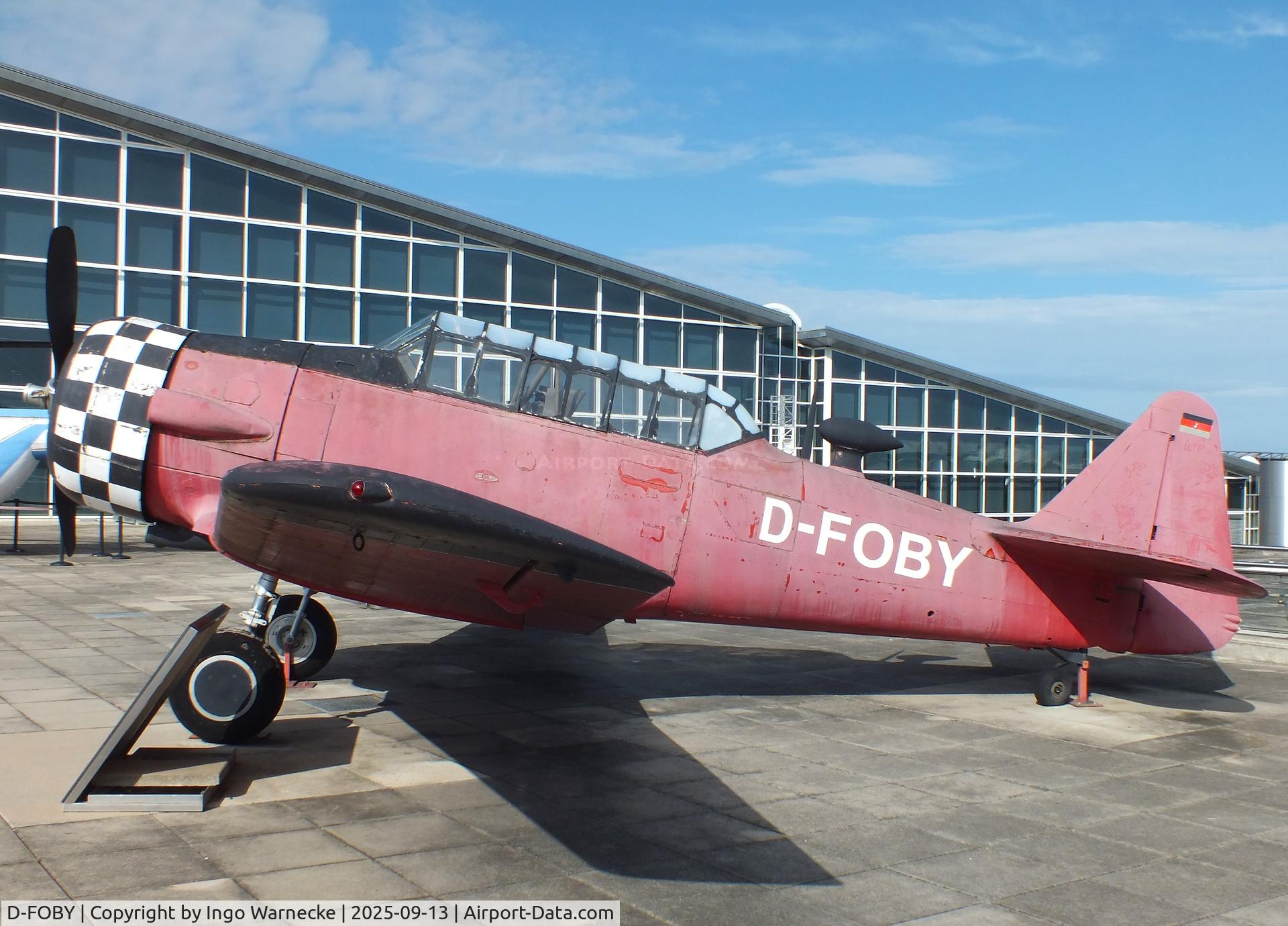 D-FOBY, 1941 North American AT-6A Texan C/N 1608, North American AT-6A Texan preserved at Stuttgart airport