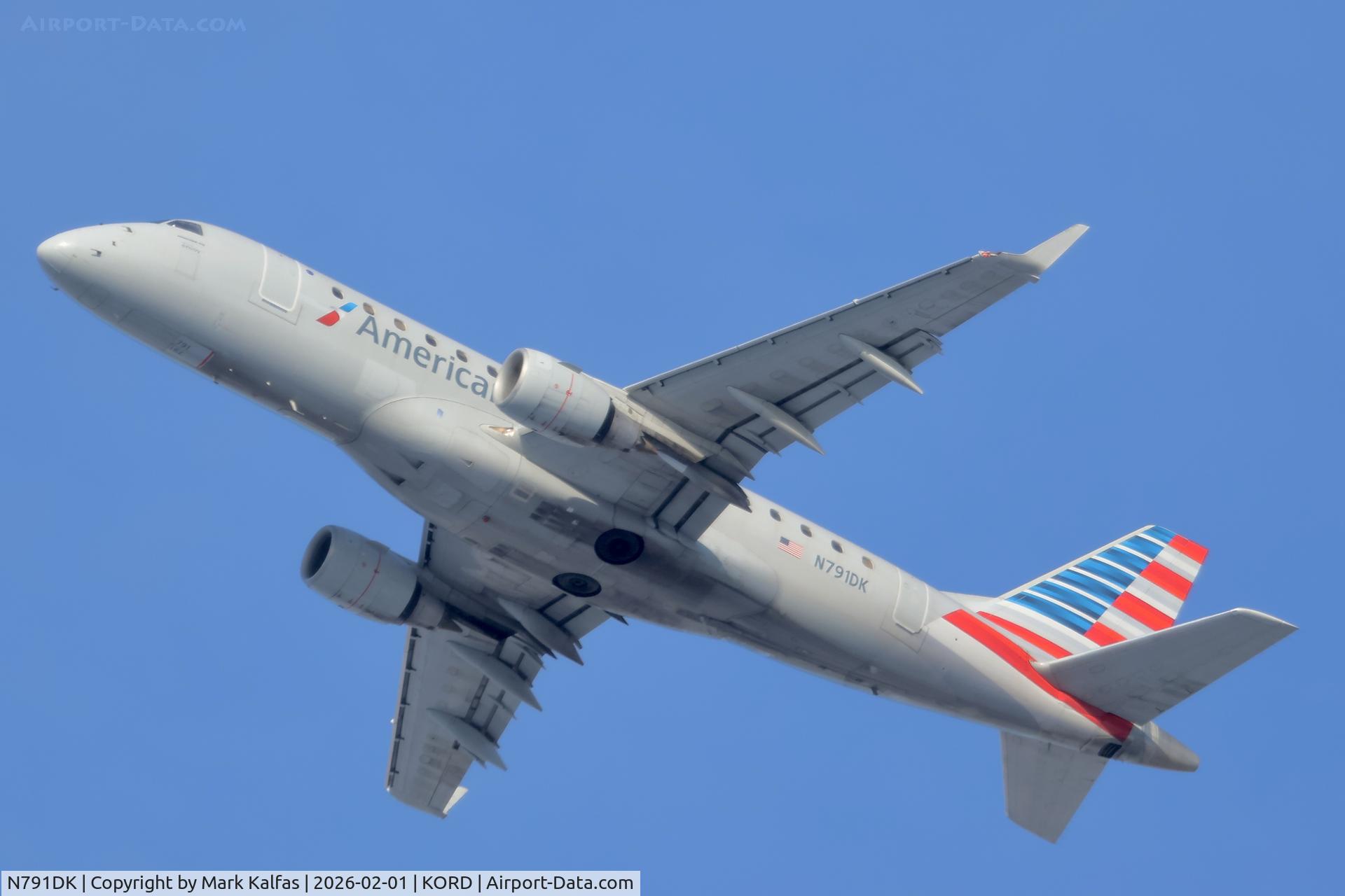 N791DK, 2004 Embraer 170SU (ERJ-170-100SU) C/N 17000019, E170 Envoy/ American Eagle Embraer 170/175 N791DK ENY3460 ORD-CID