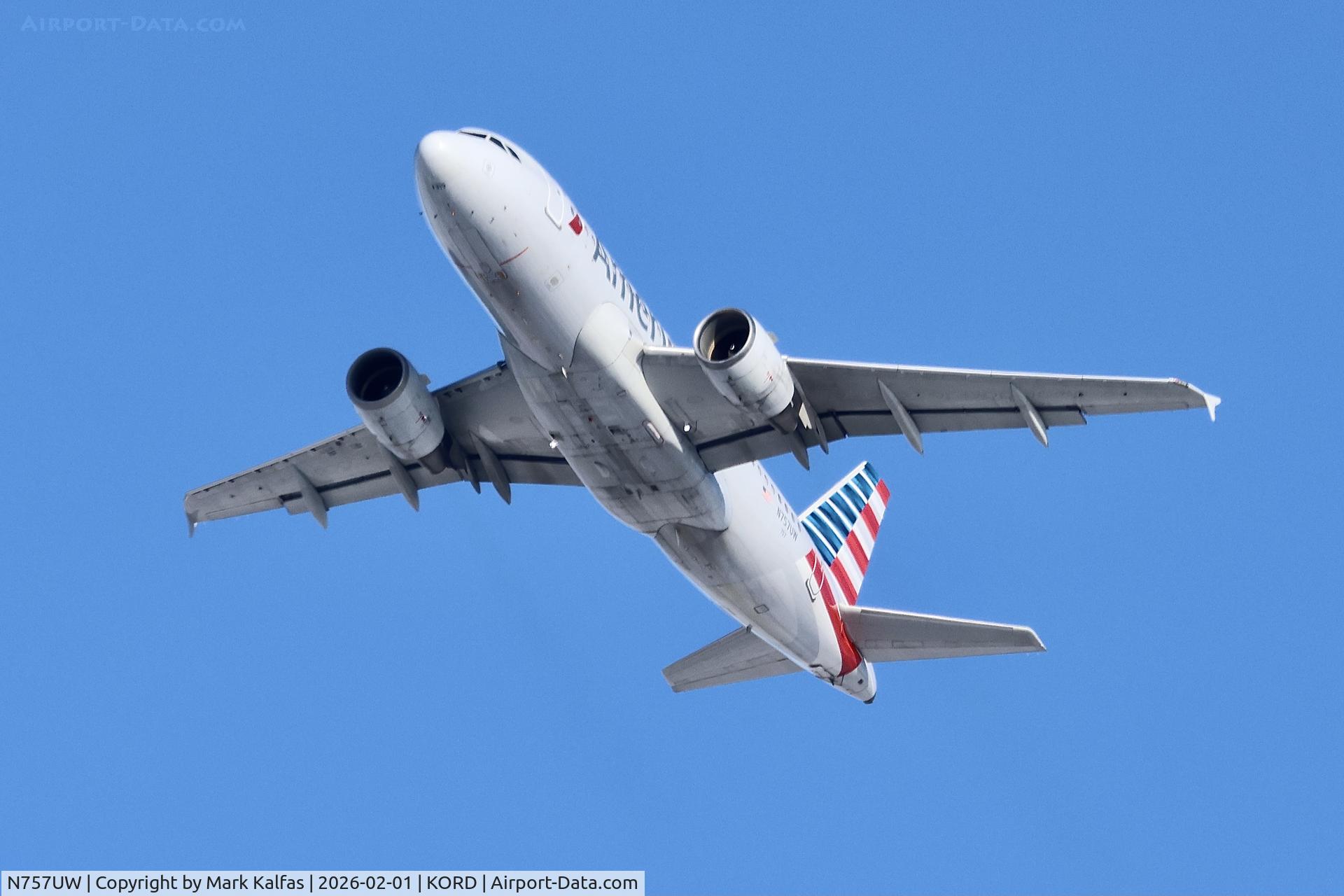 N757UW, 2000 Airbus A319-112 C/N 1342, A318 American Airbus A319, N757UW, AA575 ORD-MCI