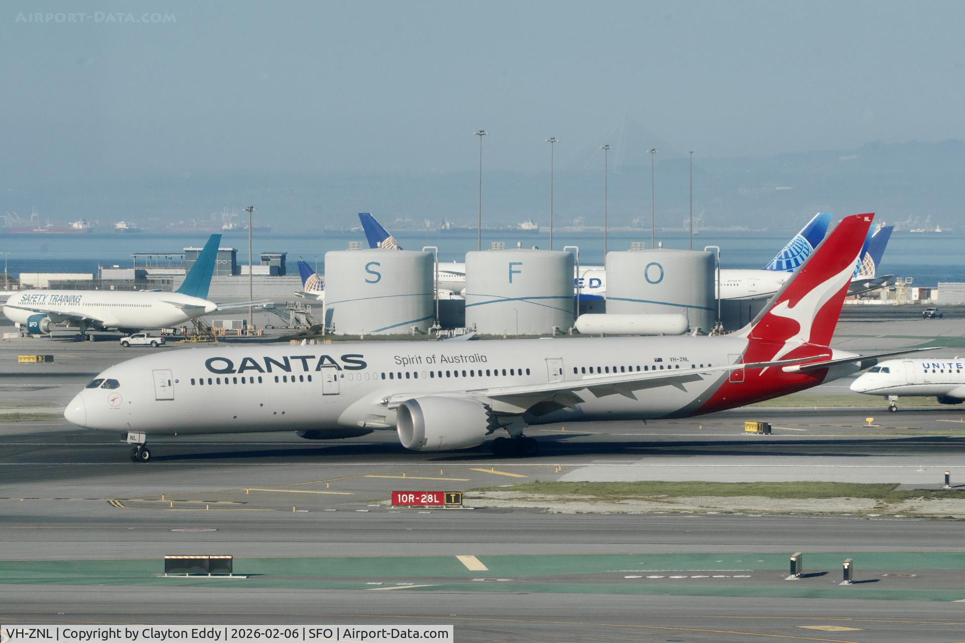 VH-ZNL, 2020 Boeing 787-9 Dreamliner 'Billabong' Dreamliner C/N 66076, Sky Terrace Super Bowl weekend SFO 2026