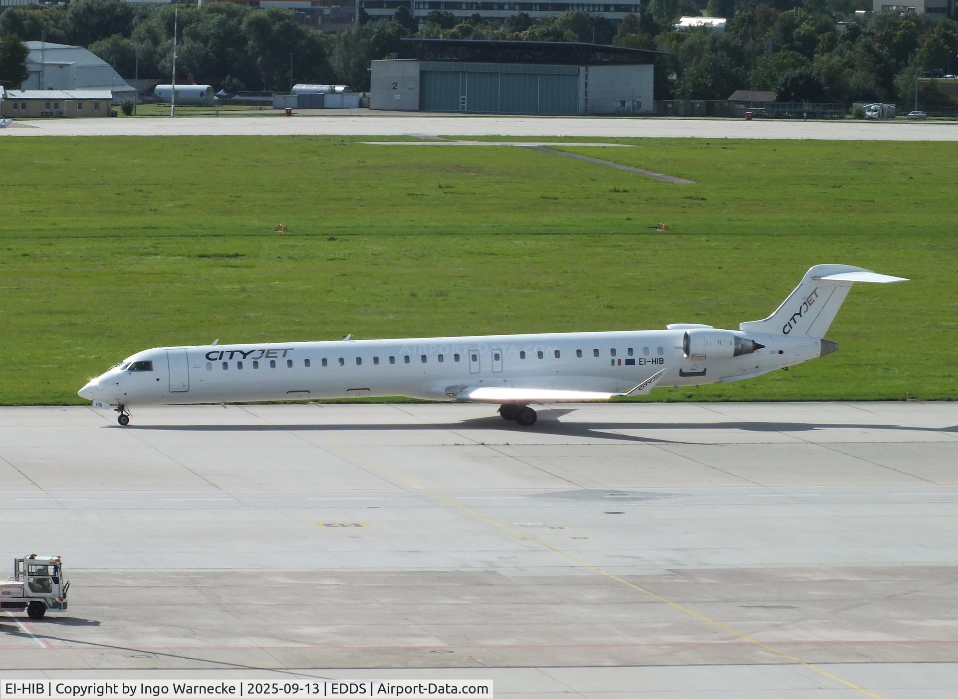 EI-HIB, 2011 Bombardier CRJ-1000EL NG (CL-600-2E25) C/N 19012, Bombardier CRJ-1000EL NG (CL-600-2E25) of CityJet at Stuttgart airport