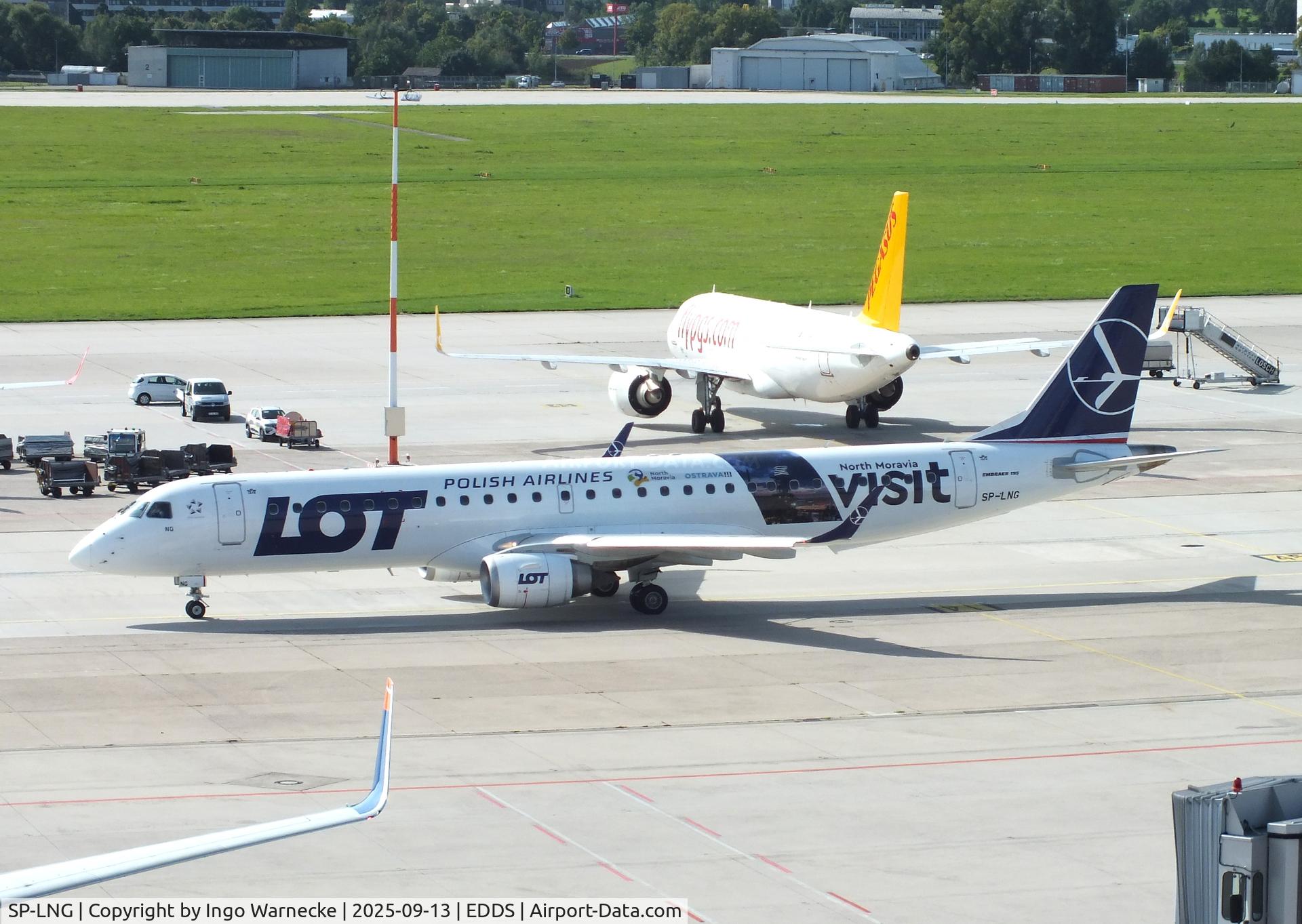 SP-LNG, 2008 Embraer ERJ 195AR C/N 19000237, EMBRAER ERJ-195-AR of LOT at Stuttgart airport