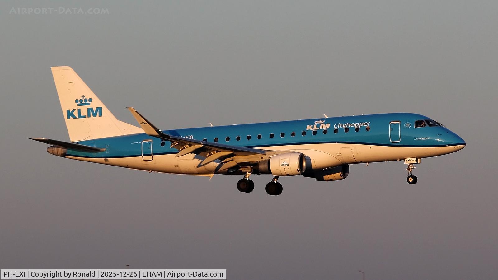 PH-EXI, 2016 Embraer 175STD (ERJ-170-200) C/N 17000578, at eham