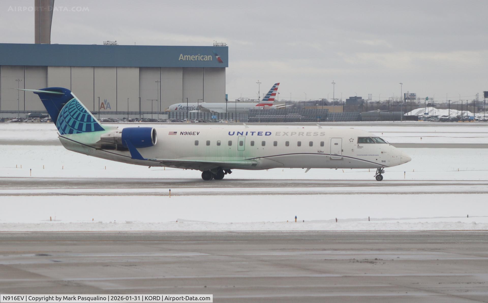 N916EV, 2003 Bombardier CRJ-200ER (CL-600-2B19) C/N 7757, CL-600-2B19