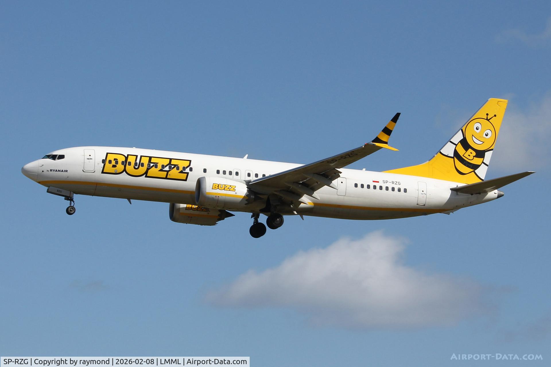 SP-RZG, 2021 Boeing 737-8 MAX C/N 62320, Buzz Air Boeing 737-8 MAX reg SP-RZG landing in Malta RW31.