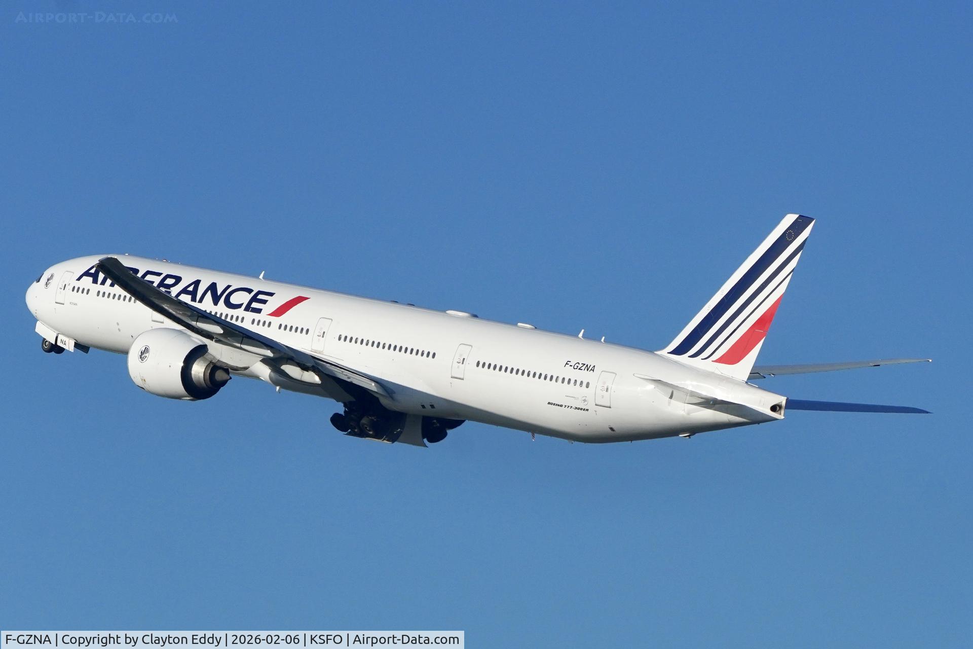 F-GZNA, 2007 Boeing 777-328/ER C/N 35297, Sky Terrace SFO 2026