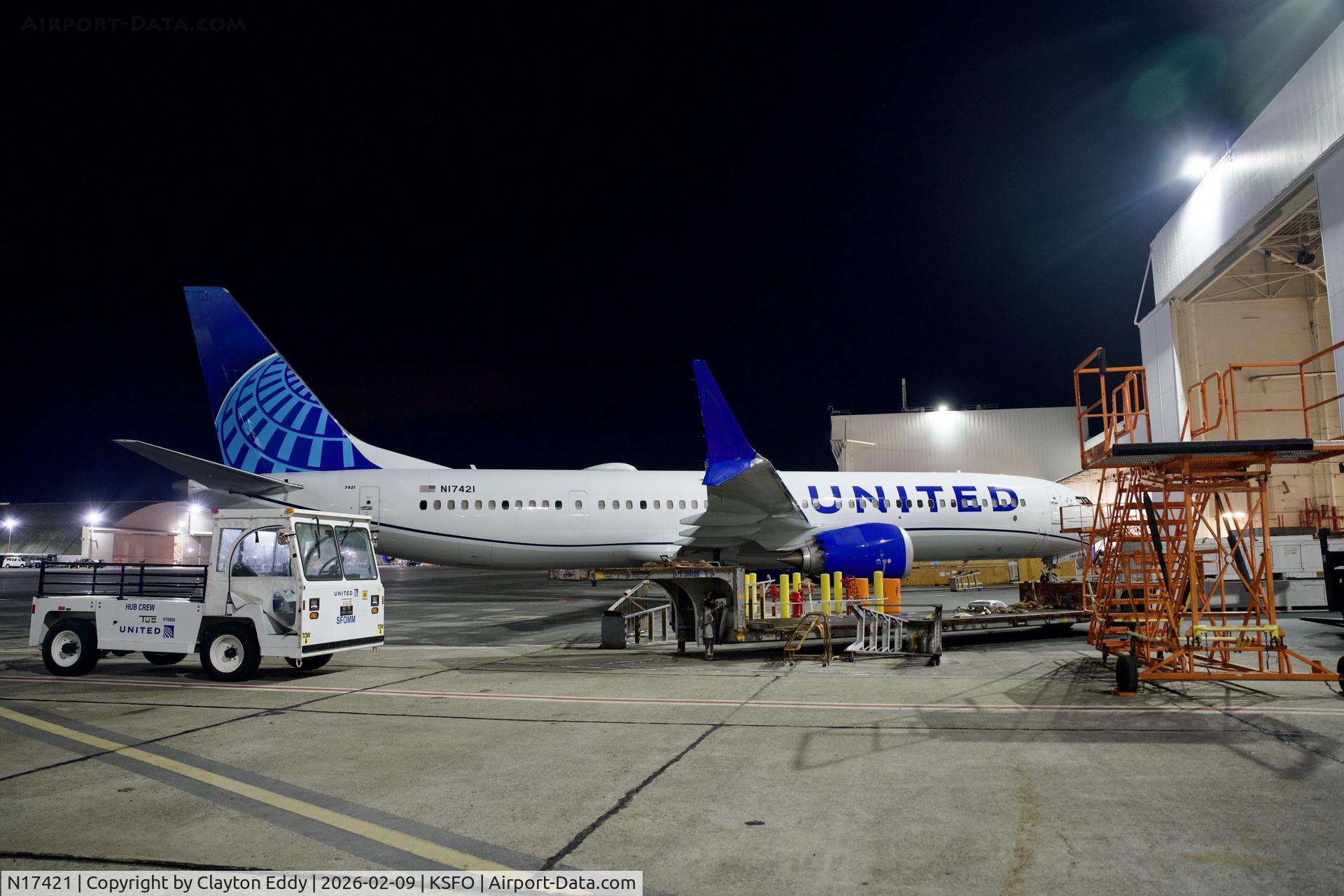 N17421, 2025 Boeing 737 MAX 9 C/N 67744, SFO 2025