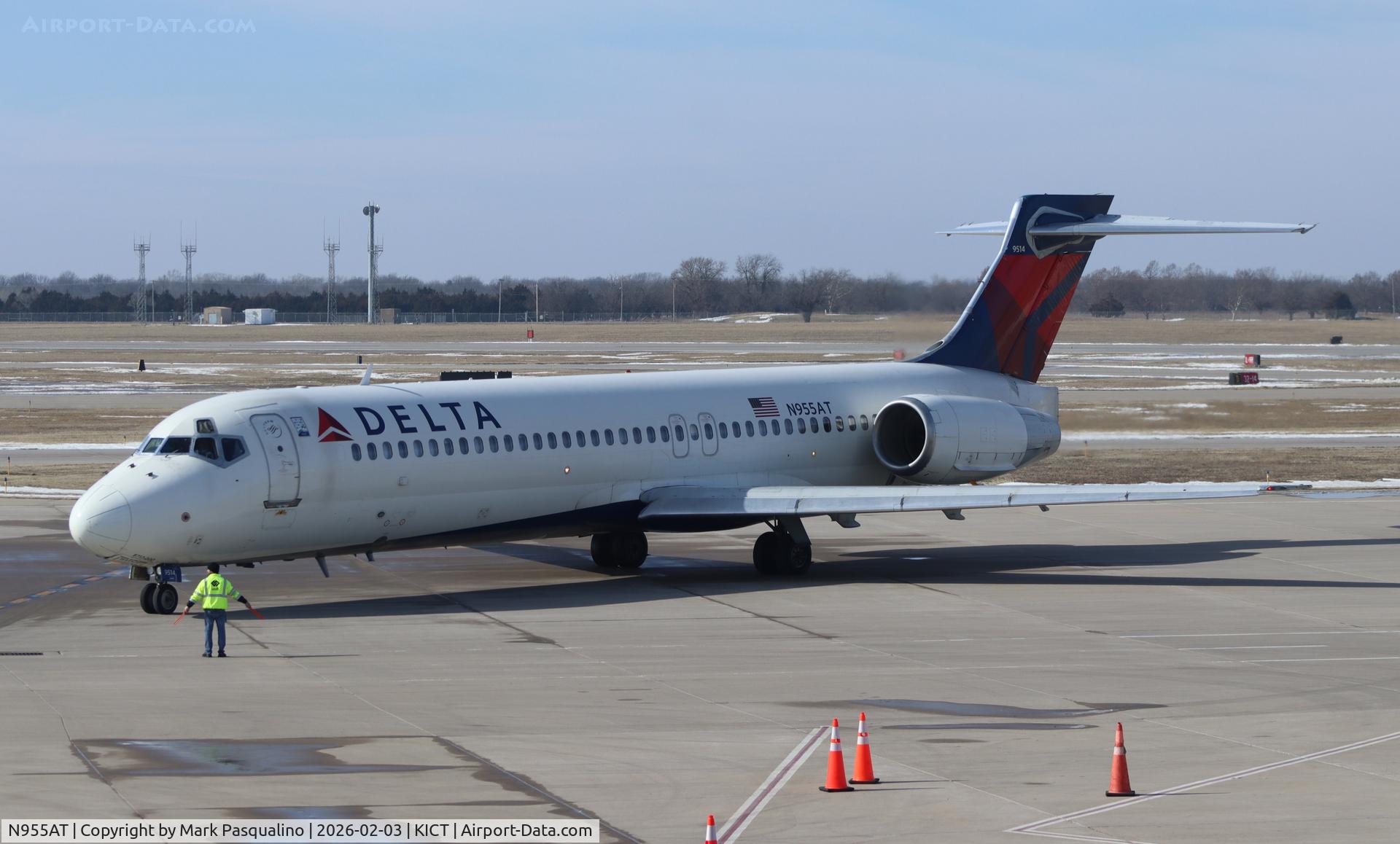 N955AT, 2000 Boeing 717-200 C/N 55017, Boeing 717-200